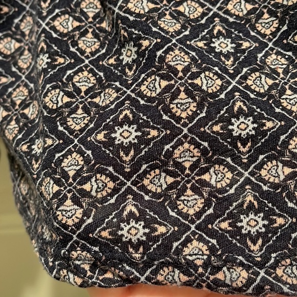 Xhilaration 3/4 sleeve cropped top size XXL - Picture 9 of 9